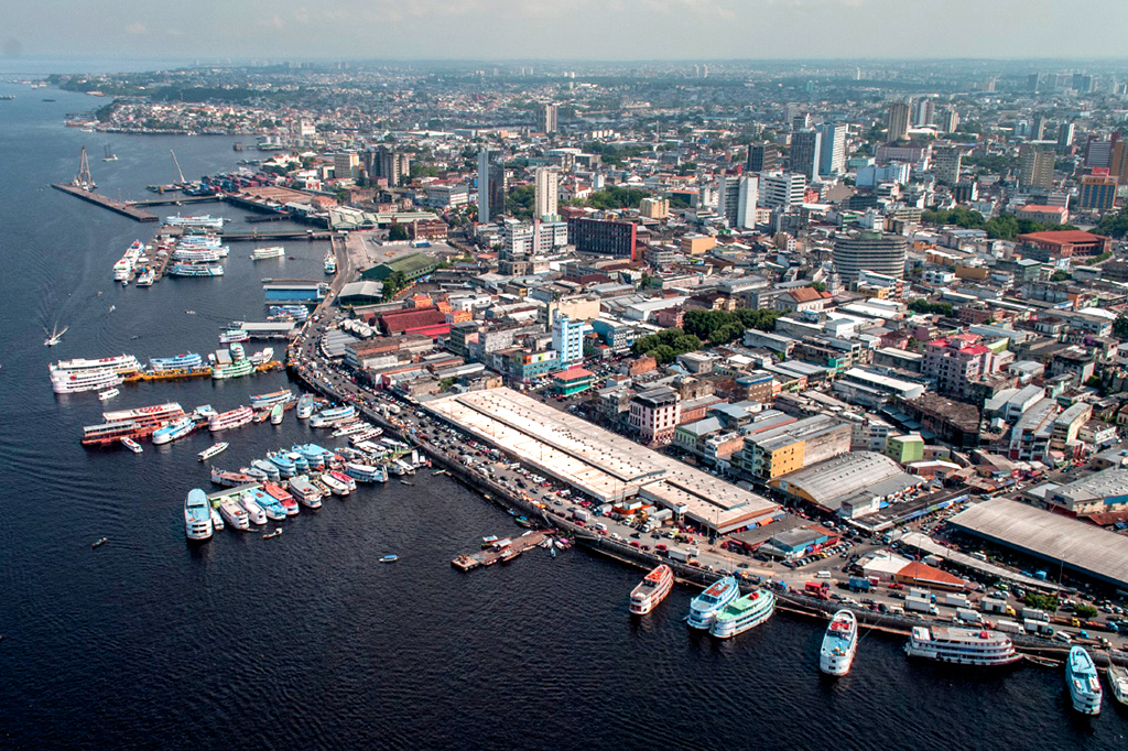 Vista aérea do Porto de Manaus.