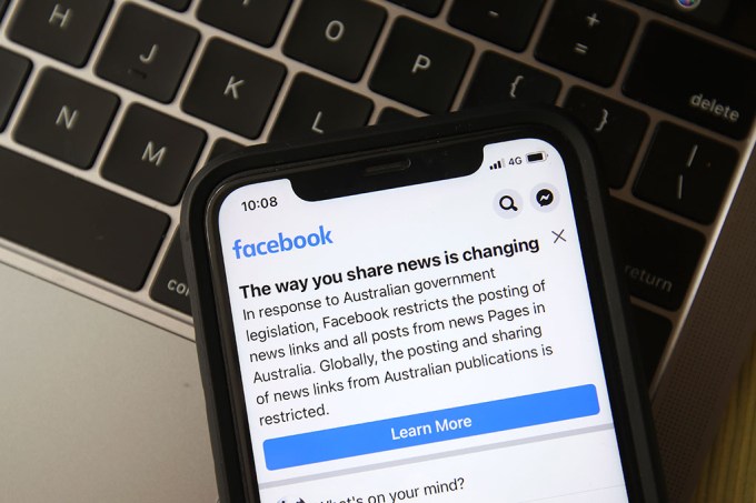 Facebook retira notícias de sua plataforma na Austrália – entenda a guerra entre o país e a o site