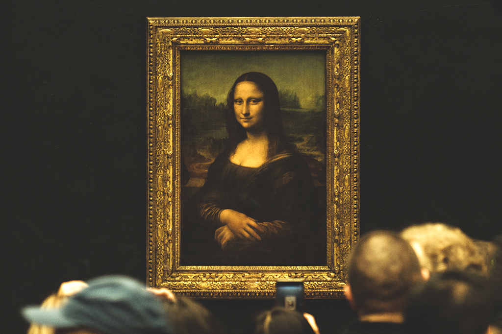 Foto da pintura Mona Lisa no Louvre.