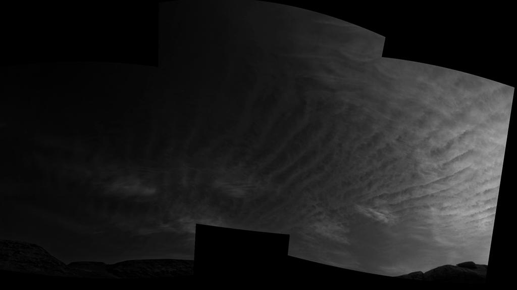 Foto de nuvens capturadas em Marte pelo rover Curiosity.