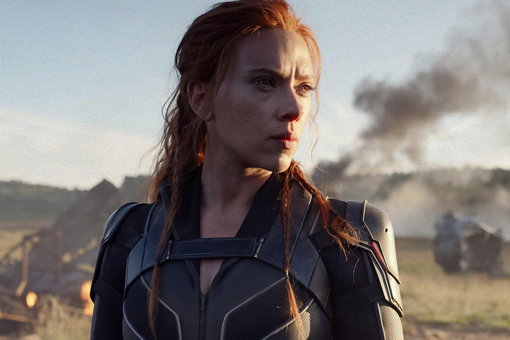 Imagem de Scarlett Johansson no filme Black Widow.