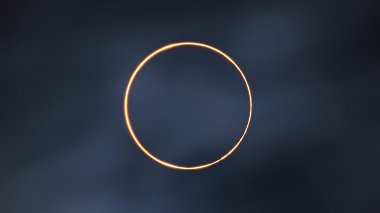 Foto do eclipse solar