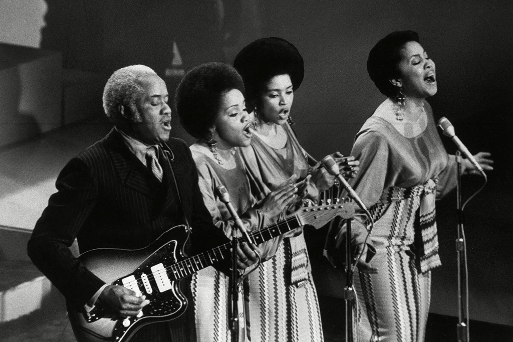 Cena da série "1971: O Ano em que a Música Mudou Tudo"