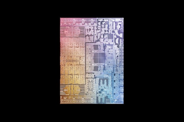Processador: Apple M1 max. Ano: 2021. Tecnologia de produção: 5 nanômetros. Número de circuitos: 57 bilhões. A memória RAM e a GPU (processador de vídeo) são embutidas na própria CPU, daí o número impressionante de circuitos. O chip, assim como seus antecessores M1 e M1 Pro, é fabricado numa máquina de litografia extrema.