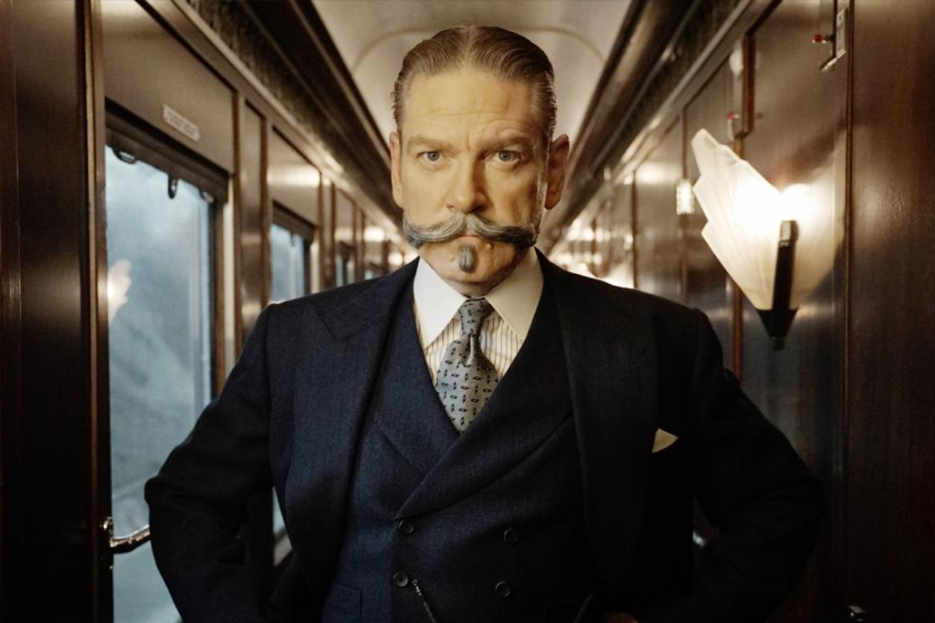 Hercule Poirot, interpretado por Kenneth Branagh, no filme Morte no Nilo.