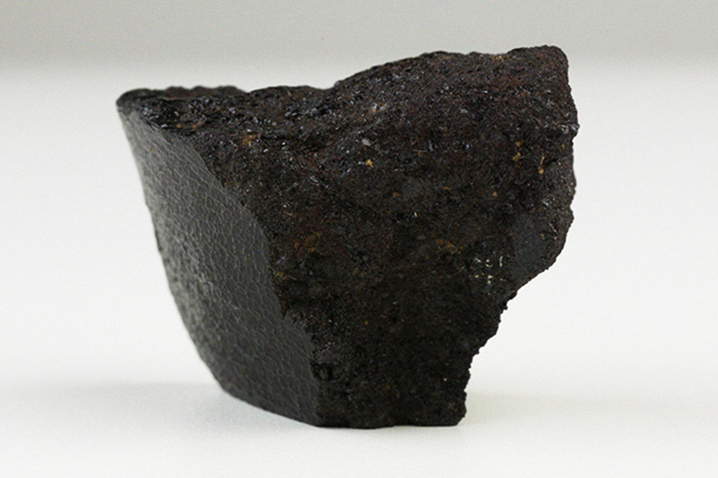 Meteorito encontrado em Angra dos Reis.