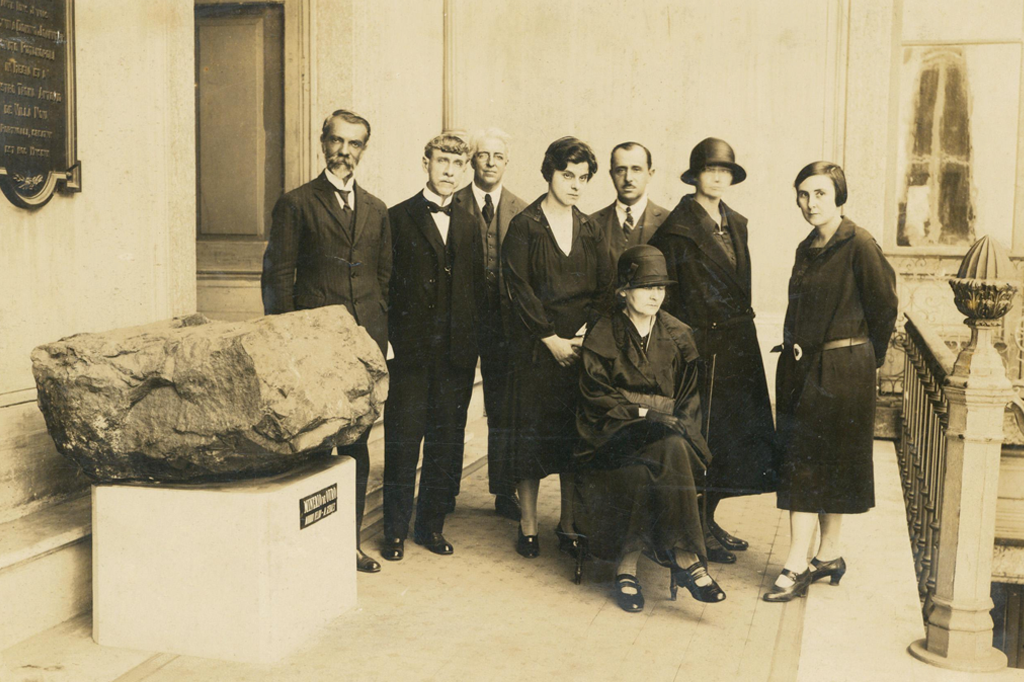 Marie Curie e Irene Joliot-Curie no Museu Nacional.