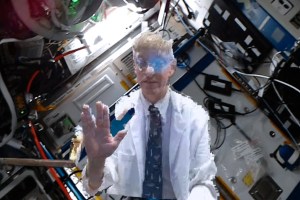 Nasa envia holograma de médico para a Estação Espacial Internacional