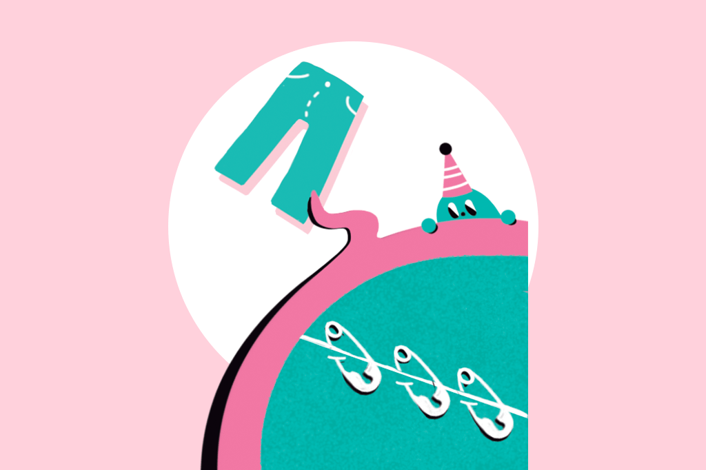 Ilustração de um zoom numa barra de calça, que está com a barra cheia de alfinetes.