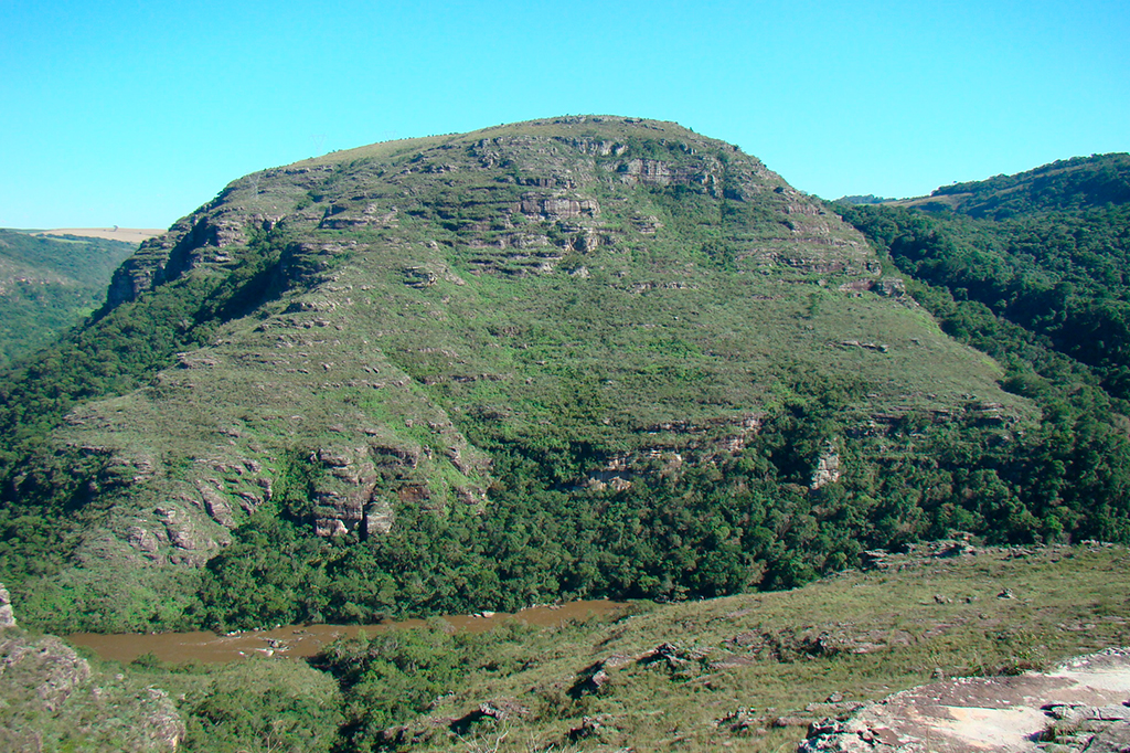 Imagem do cânion do Guartelá, no Parque Estadual.