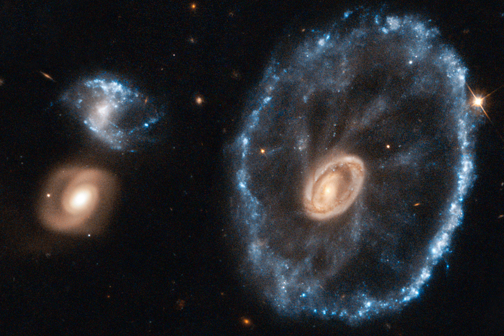 Imagem da Galáxia Cartwheel capturada pelo telescópio Hubble.