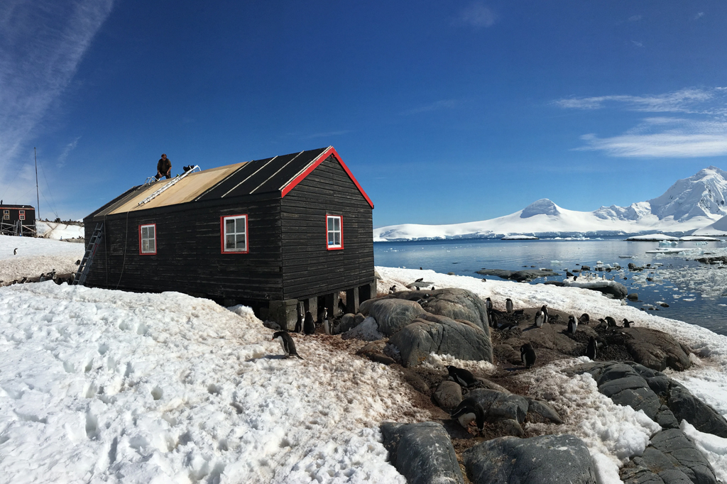 Cabana da agência de correios na Antártica.