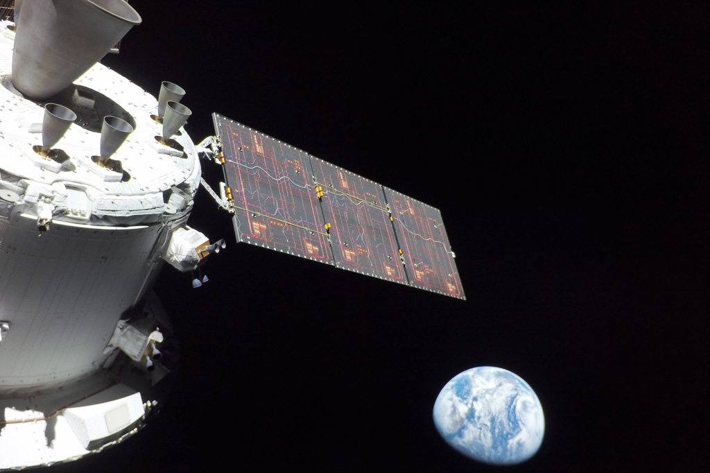 Espaçonave da Artemis 1, da Nasa, faz voo rasante sobre a Lua