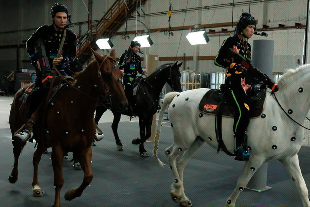 Elenco de Avatar nos bastidores, em cima de cavalos com dispositivos para captação de movimentos.