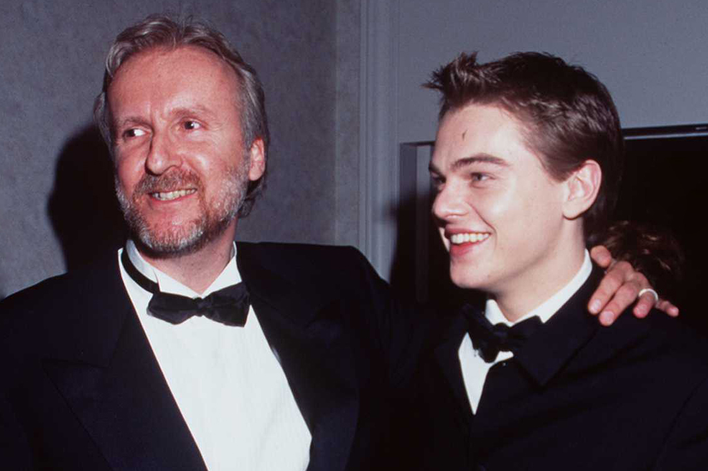 Fotografia de James Cameron e Leonardo DiCaprio nos anos 1990.