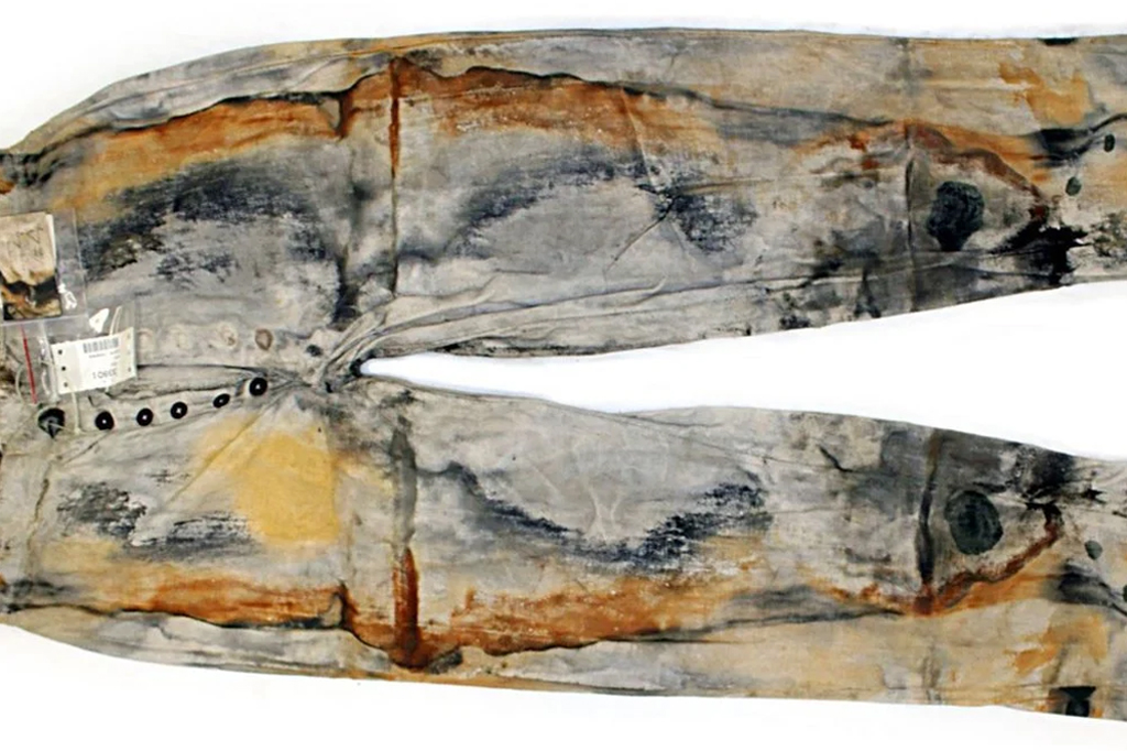 Calças jeans encontradas em naufrágio podem ser as mais antigas do mundo