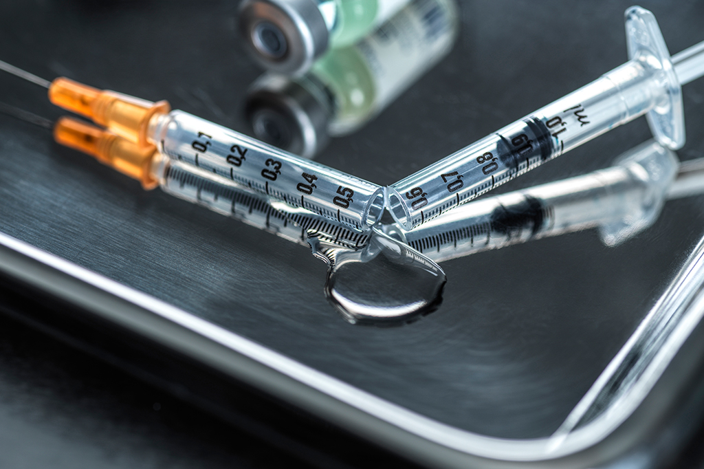 Covid: pessoas que recusam a vacina tendem a sofrer discriminação