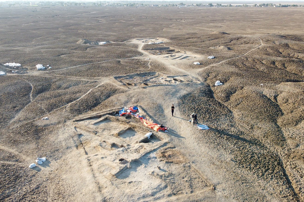 Foto aérea da taverna no Iraque.