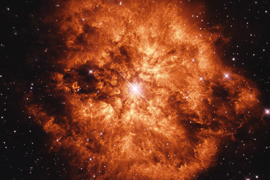 Imagem capturada pelo telescópio espacial Hubbles da nebulosa M1-67 envolvendo a explosão da estrela Wolf-Rayet 124.