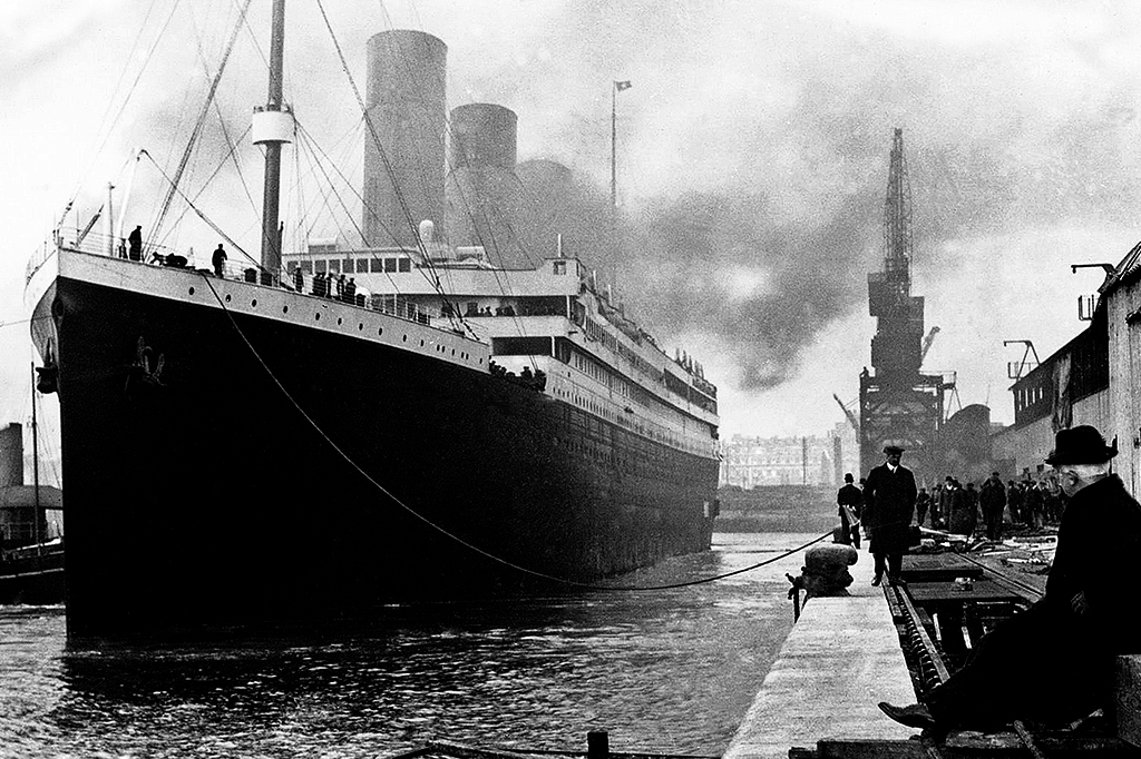 Titanic nas docas de Southampton. 10 de abril de 1912.