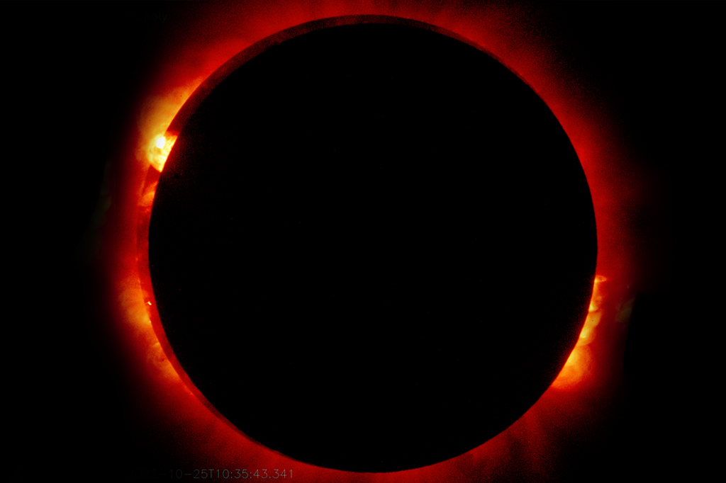 Imagem de um eclipse solar.