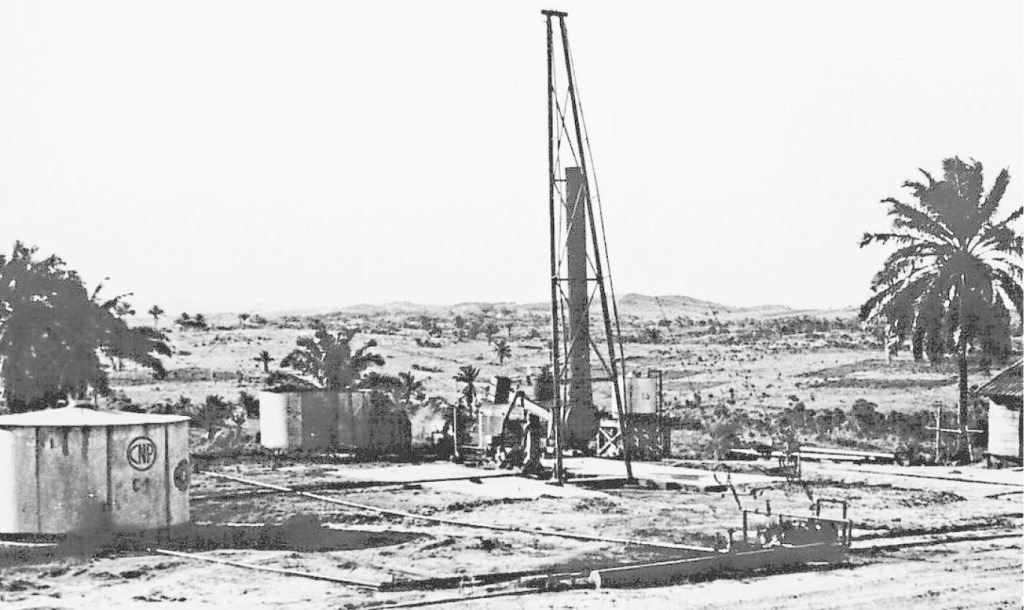 Imagem do primeiro poço comercial de Petróleo no Brasil.