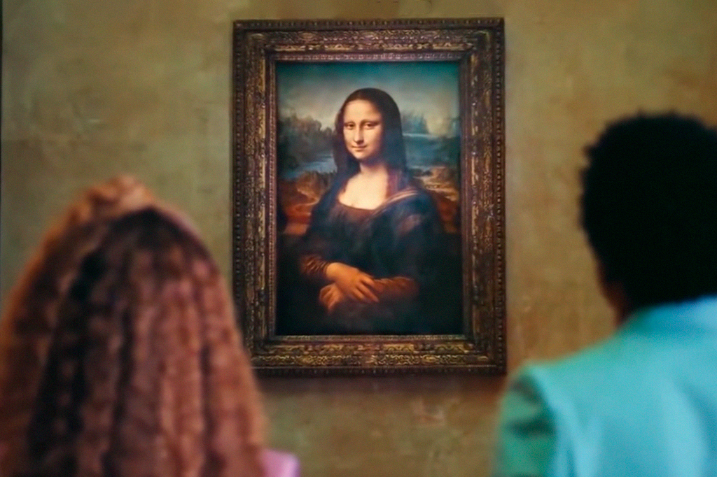 Beyoncé e Jay-Z olhando para o quadro da Monalisa.