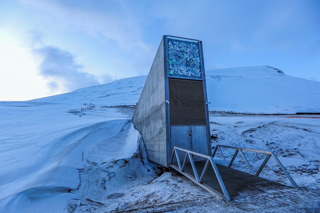 Exterior do Cofre Global de Sementes de Svalbard.