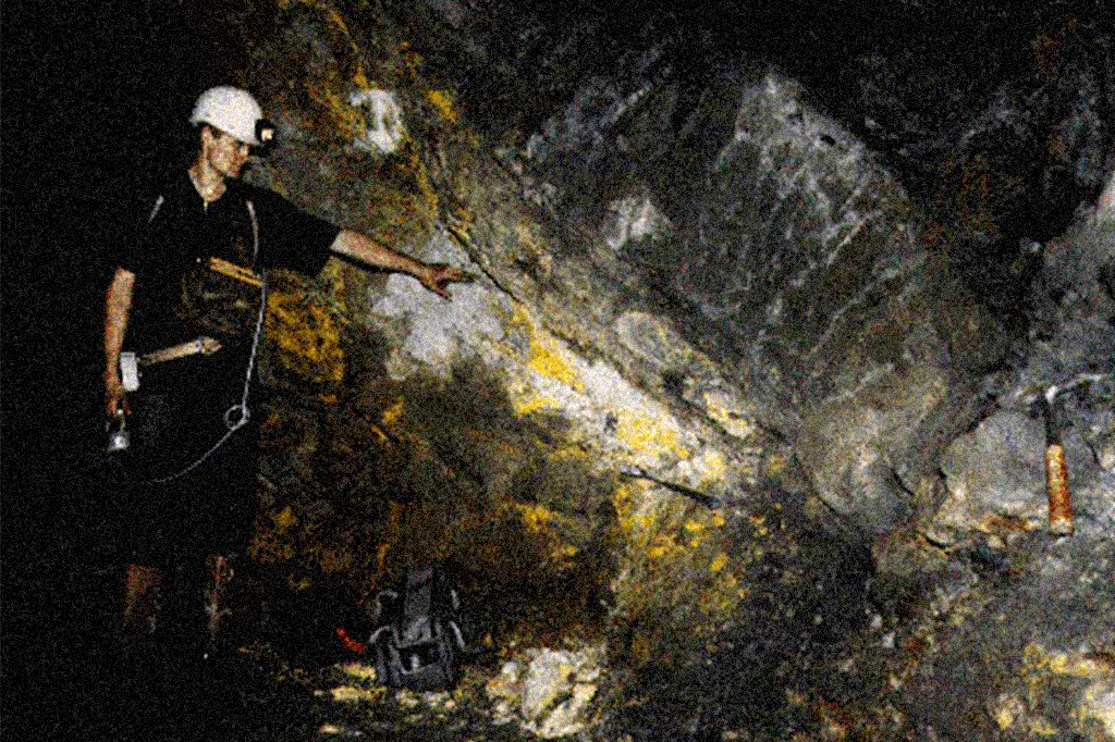 Micróbios construíram o 1º reator de fissão nuclear há 1,7 bilhão de anos