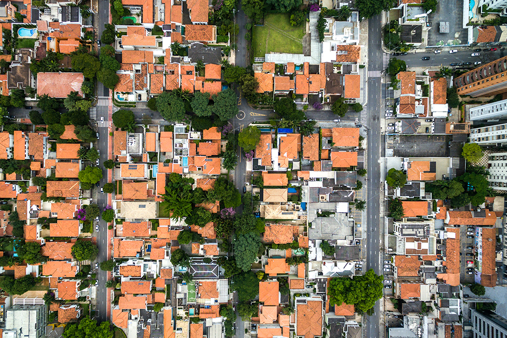 Fotografia da visão de cima da cidade de São Paulo, Brasil.