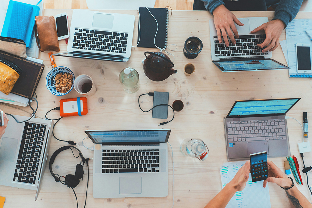 Mensagens, e-mails, notificações… : como o cérebro reage às distrações digitais?