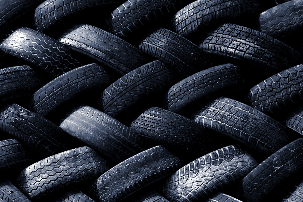 A borracha do pneu também apaga lápis?