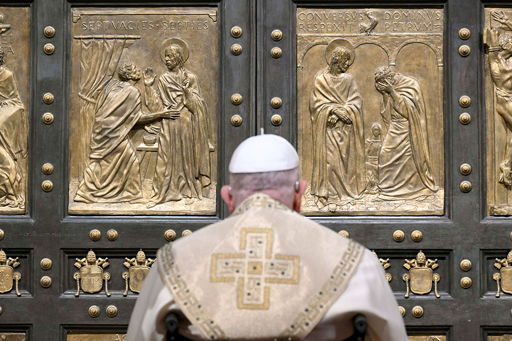 O que são os cinco “portais sagrados” que o papa Francisco abriu