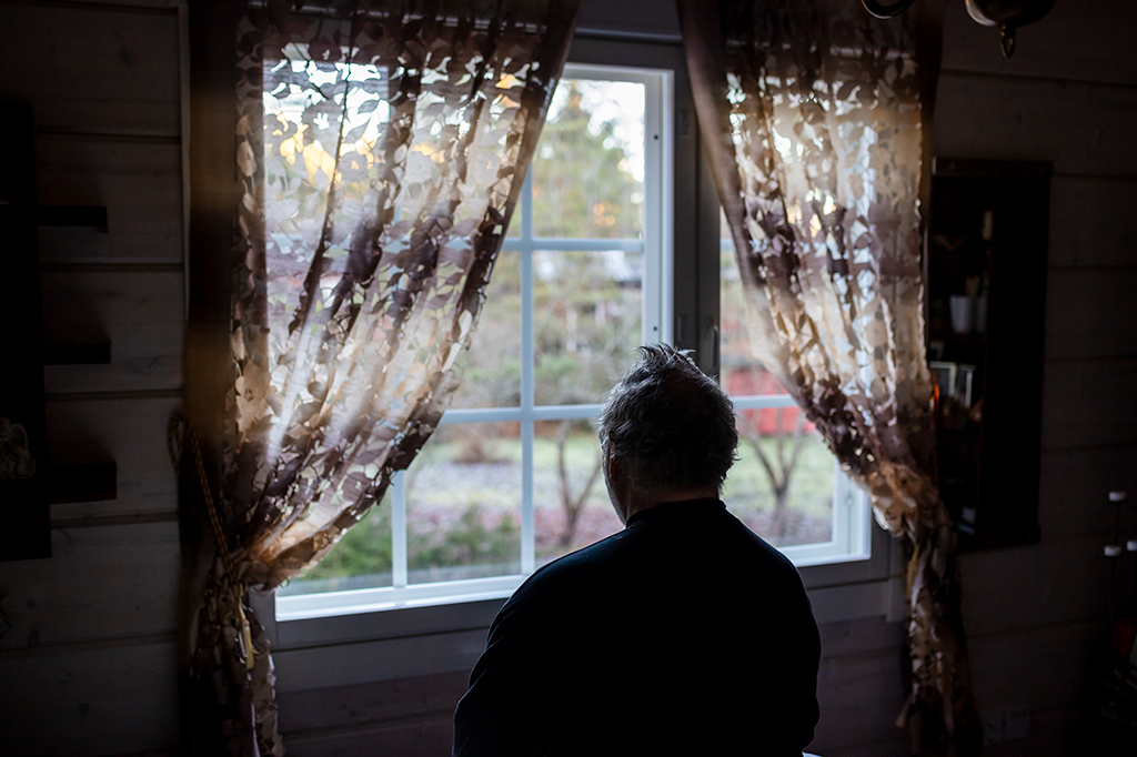 Solidão pode estar associada a maior risco de doenças cardíacas, derrames e infecções