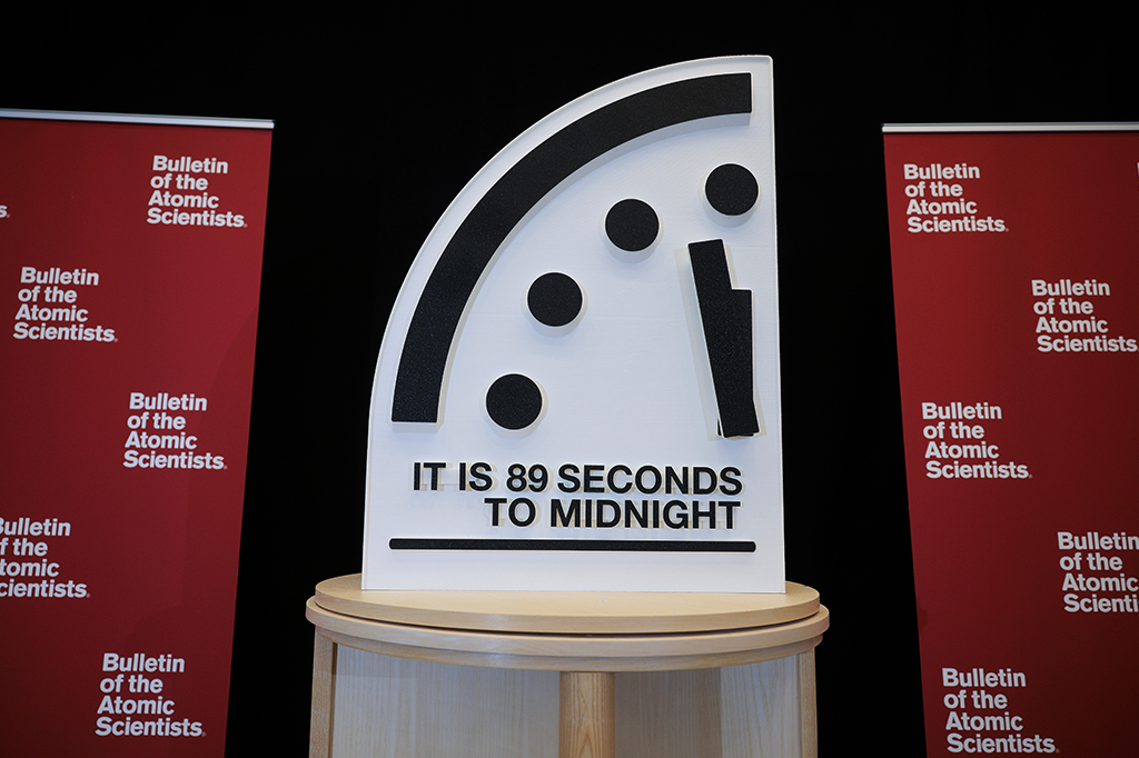 Relógio do Juízo Final atinge 89 segundos para o fim do mundo – o pior nível da história