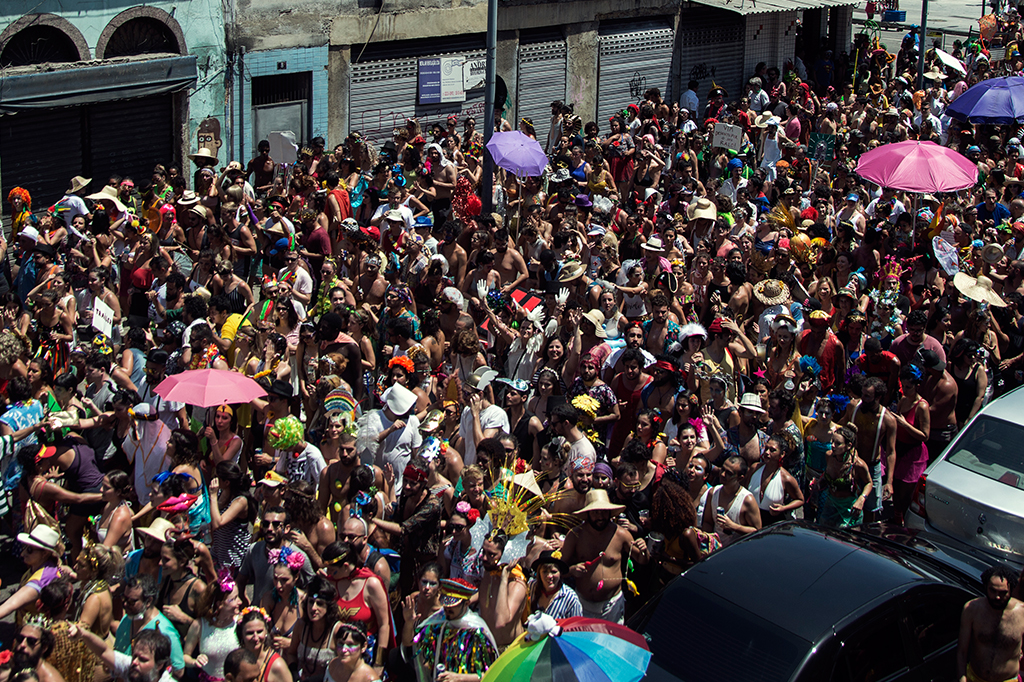 9 dicas para se proteger de multidões perigosas no Carnaval