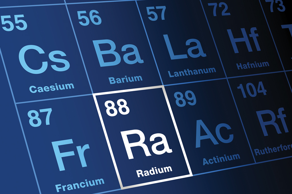 Qual é a relação entre o Rádio da tabela periódica e o rádio de ouvir?