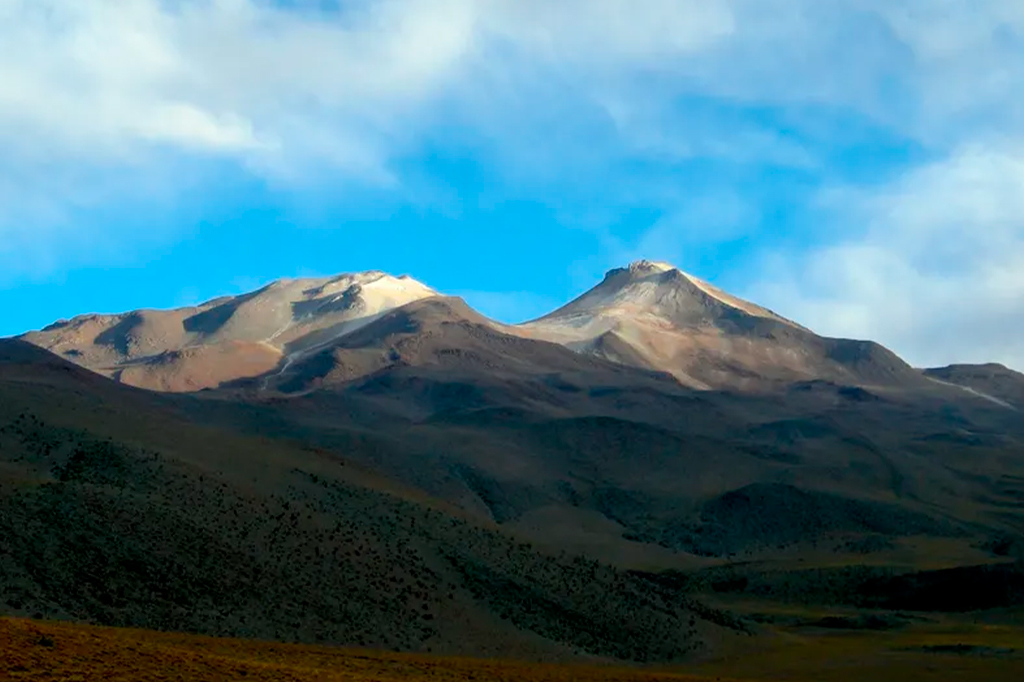 Cientistas resolveram o mistério do vulcão “zumbi” da Bolívia