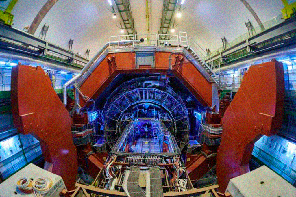Entre 2015 e 2018, o LHC transformou átomos de chumbo em 29 picogramas de ouro