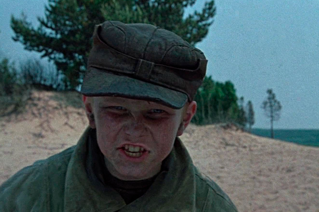 Fotografia do filme Vá e Veja (1985).