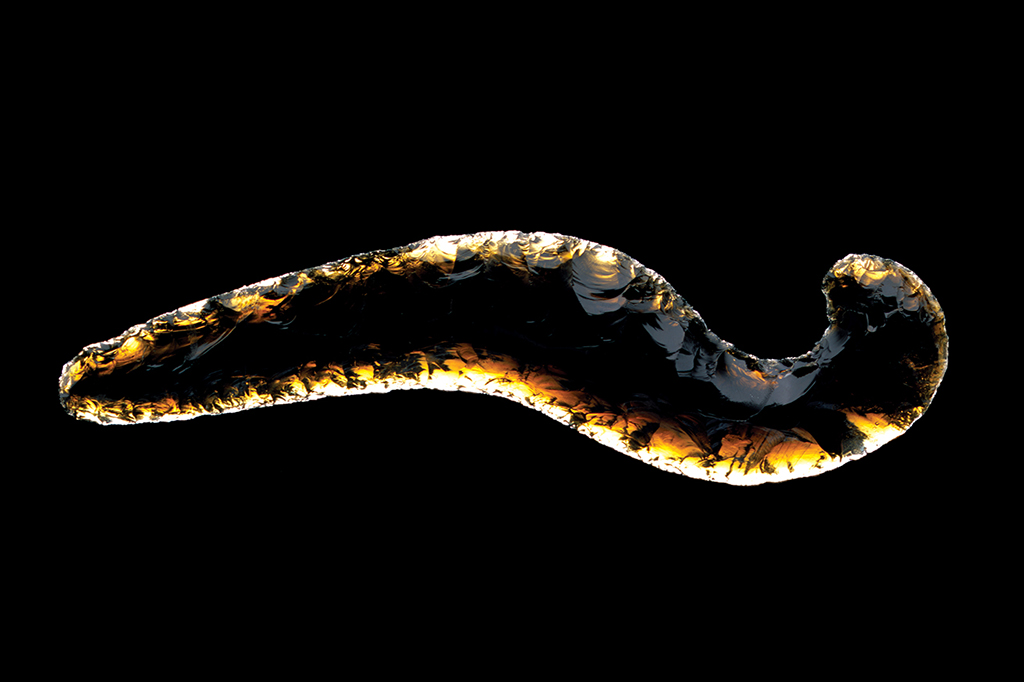 Estudo revela origens surpreendentes da obsidiana usada pelos astecas