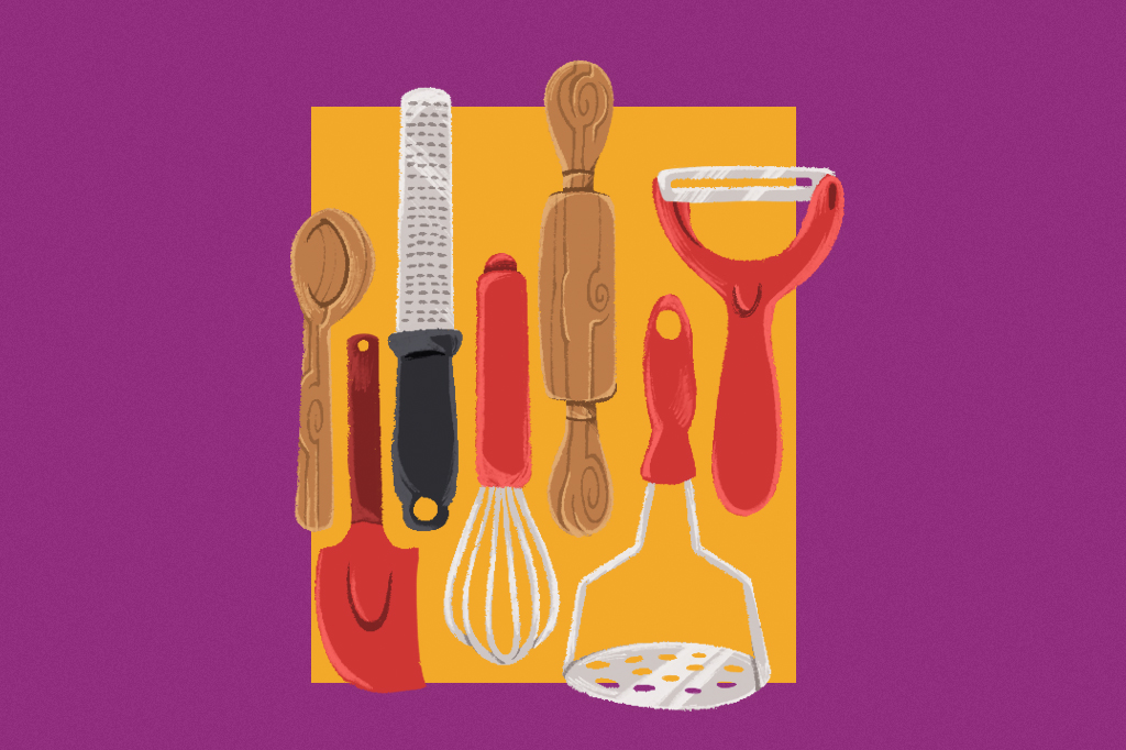 SI_475_Oráculo_Manual_3 Ilustração, em fundo roxo, de sete utensílios de cozinha em cima de uma toalha amarela.