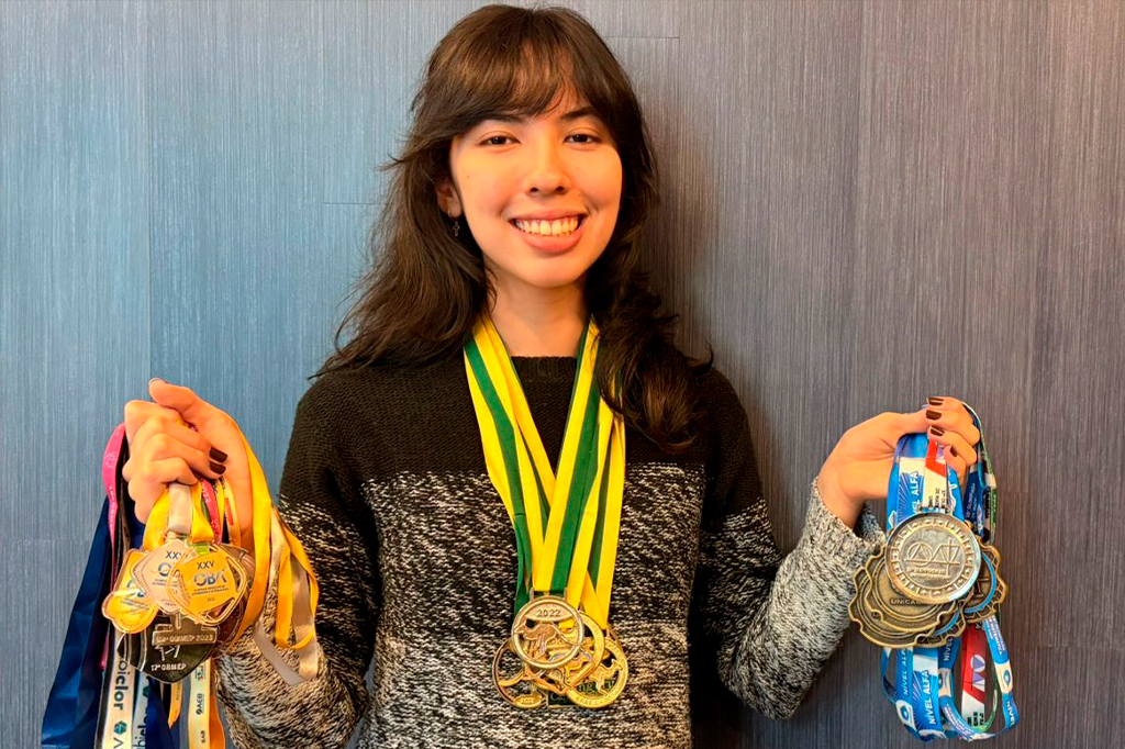 Jovem de 17 anos acumula mais de 40 medalhas em olimpíadas científicas: “Quero inspirar as meninas”