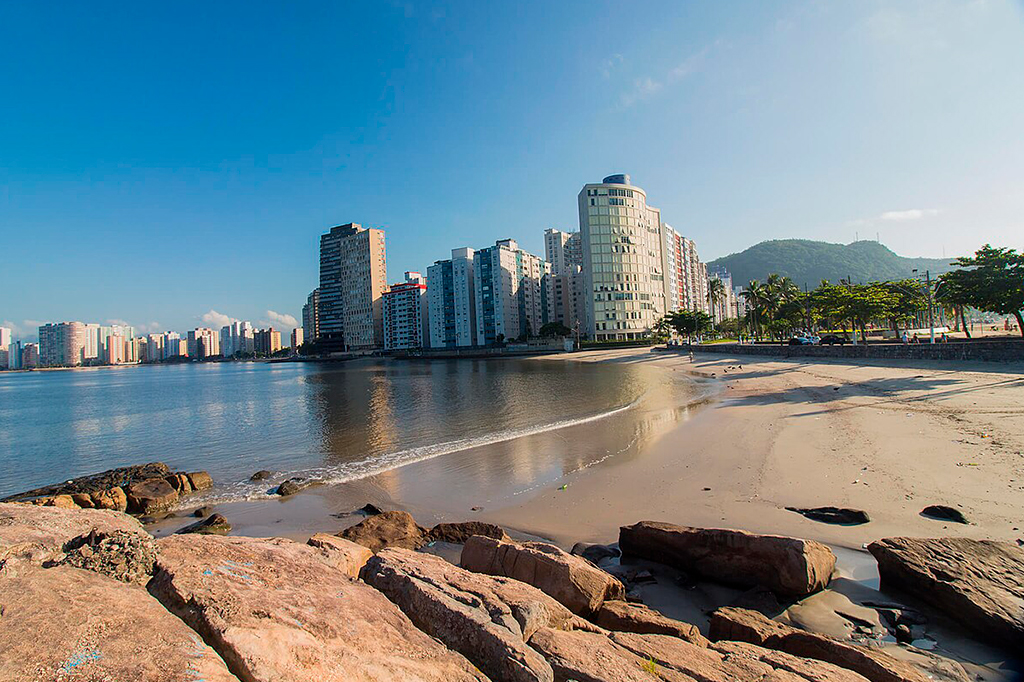 Traços de cocaína, cafeína e relaxante muscular são detectados nas águas do estuário de São Vicente