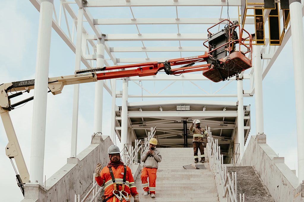 Fotografia do canteiro de obras da esta&ccedil;&atilde;o Santa Marina da Linha 6 - Laranja do metr&ocirc; de S&atilde;o Paulo.