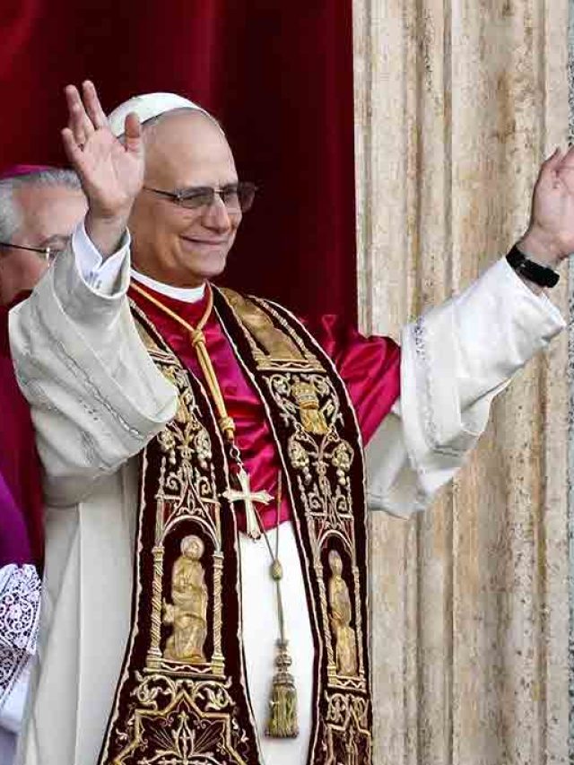 Capa de: Os quatro filmes favoritos do papa Leão 14