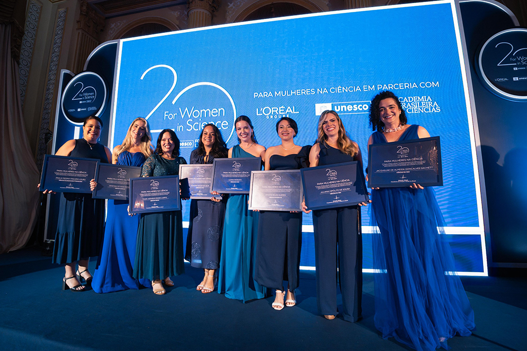 Fotografia das cientistas laureadas na 20&ordf; edi&ccedil;&atilde;o do pr&ecirc;mio Para Mulheres da Ci&ecirc;ncia.