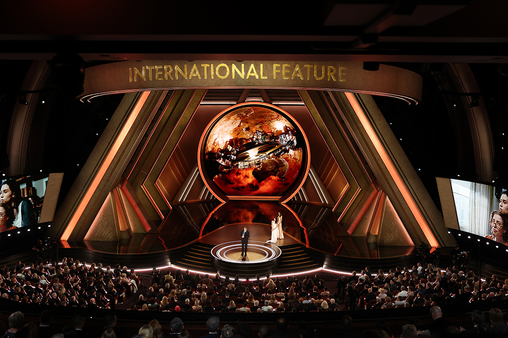 Fotografia do Walter Salles na 97ª edição do Oscar, no Dolby Theatre, em 2 de março de 2025.