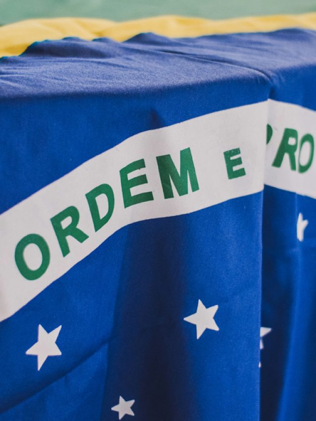 Capa de: Onde seria a estrela de um novo estado na bandeira do Brasil?
