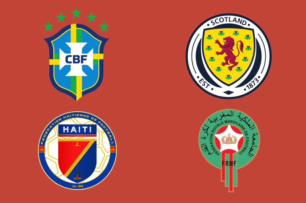Quatro escudos de federa&ccedil;&otilde;es de futebol: CBF (Brasil) com 5 estrelas, Esc&oacute;cia com le&atilde;o vermelho, Haiti com bandeira e Marrocos com coroa e estrelas, sobre fundo vermelho.